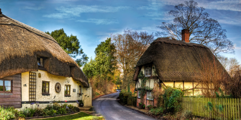 18 Gorgeous English Thatched Cottages