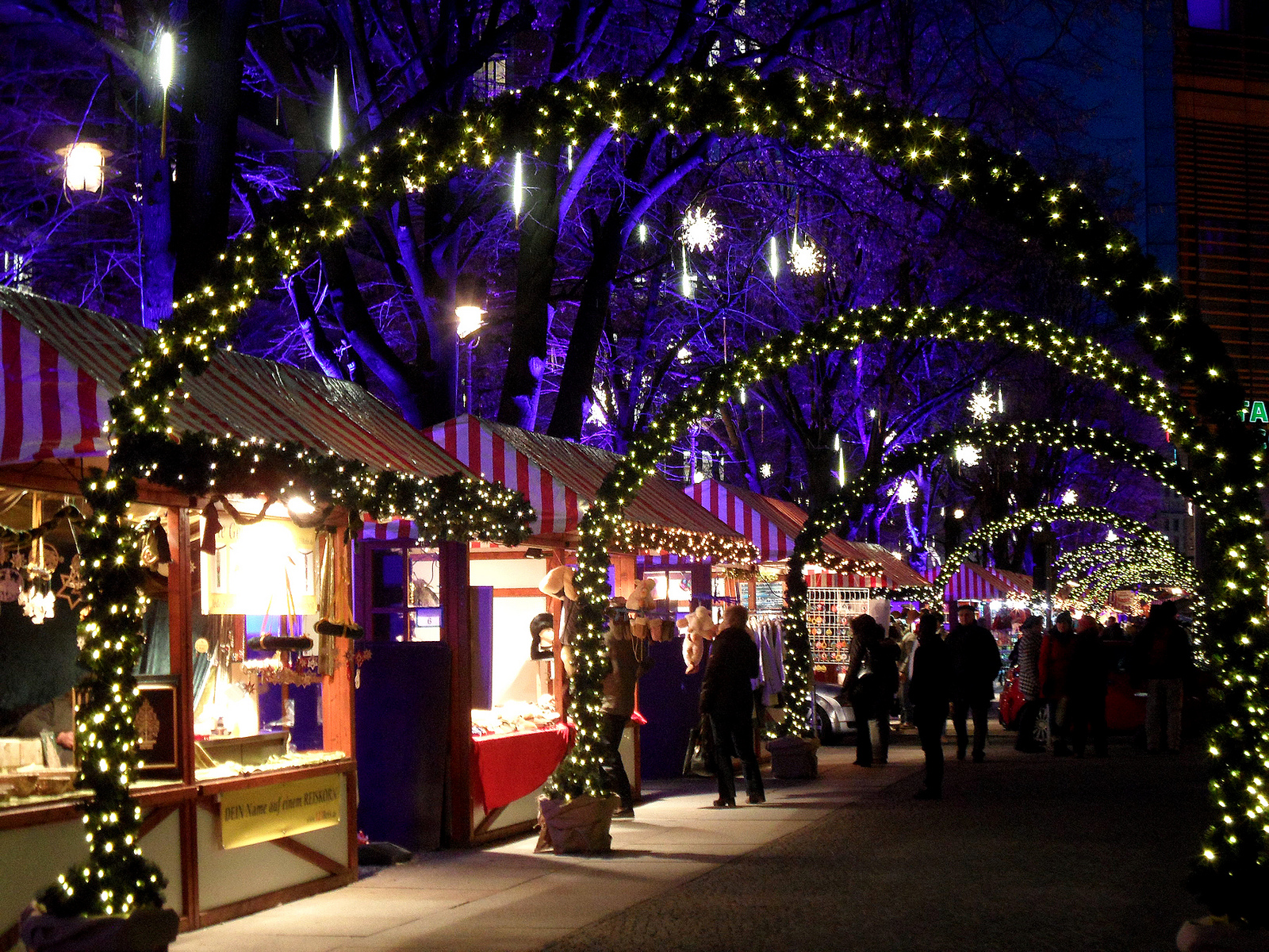 Christmas market in Berlin, Germany. Credit onnola