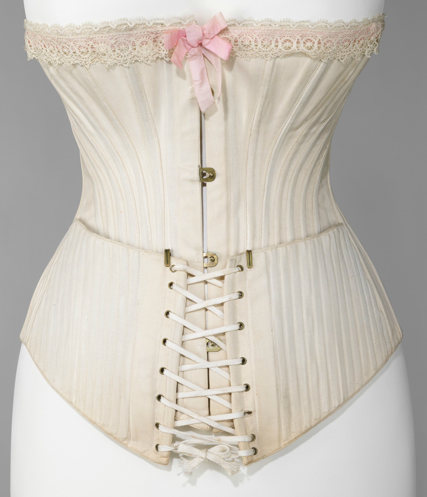 1880, British. Credit Metropolitan Museum of Art.