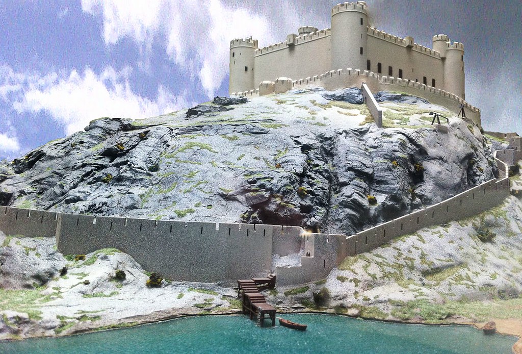 Reconstruction of the castle in the early 14th century, seen from the sea. Credit Hchc2009