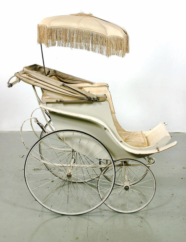 Stroller used by the children of Crown Prince Gustaf Vi of Sweden. (Manufactured by Hitchings Ltd London. Credit Livrustkammaren (The Royal Armoury)