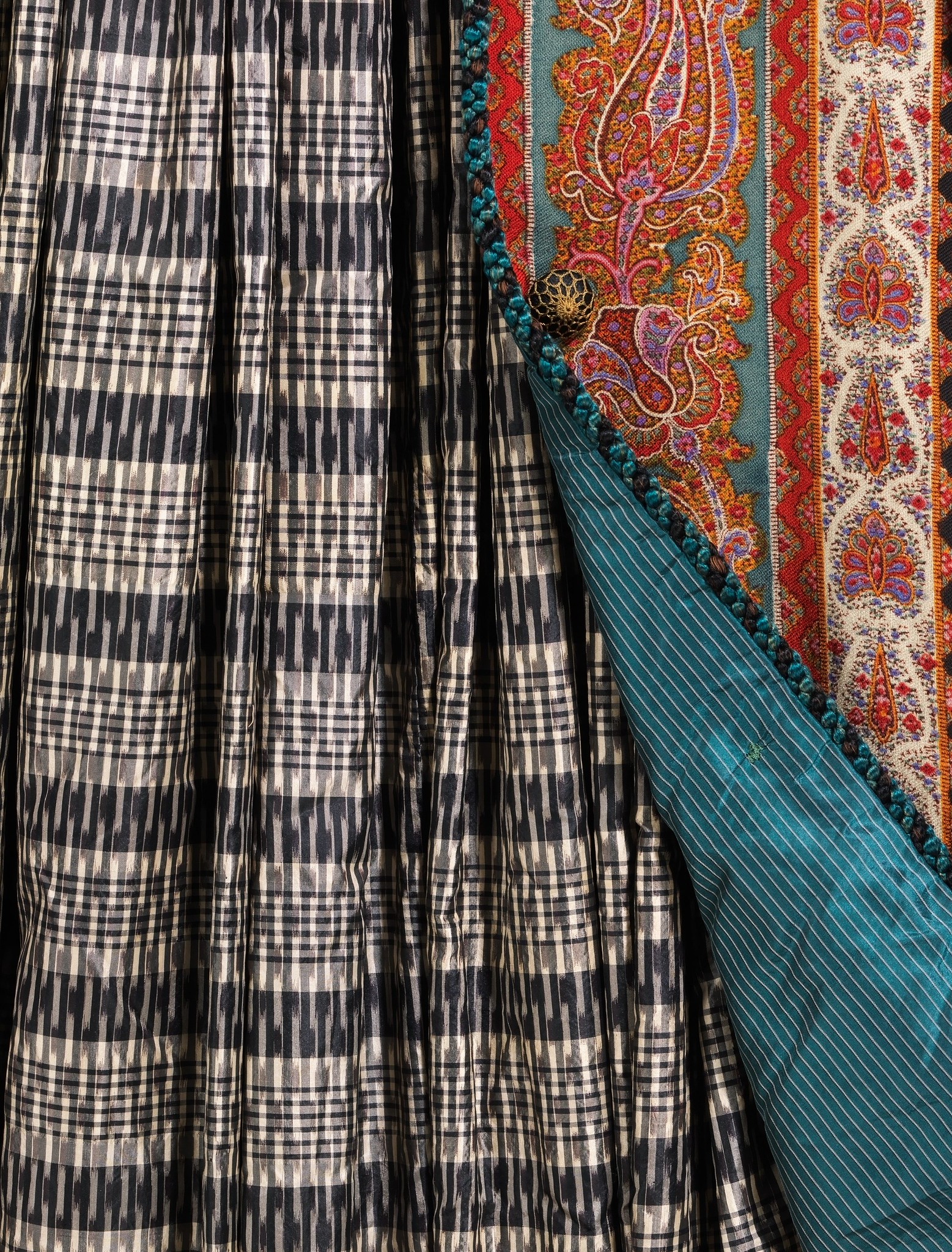 Dressing gown ca. 1875 American Wool, silk, metmuseum (detail showing lining)