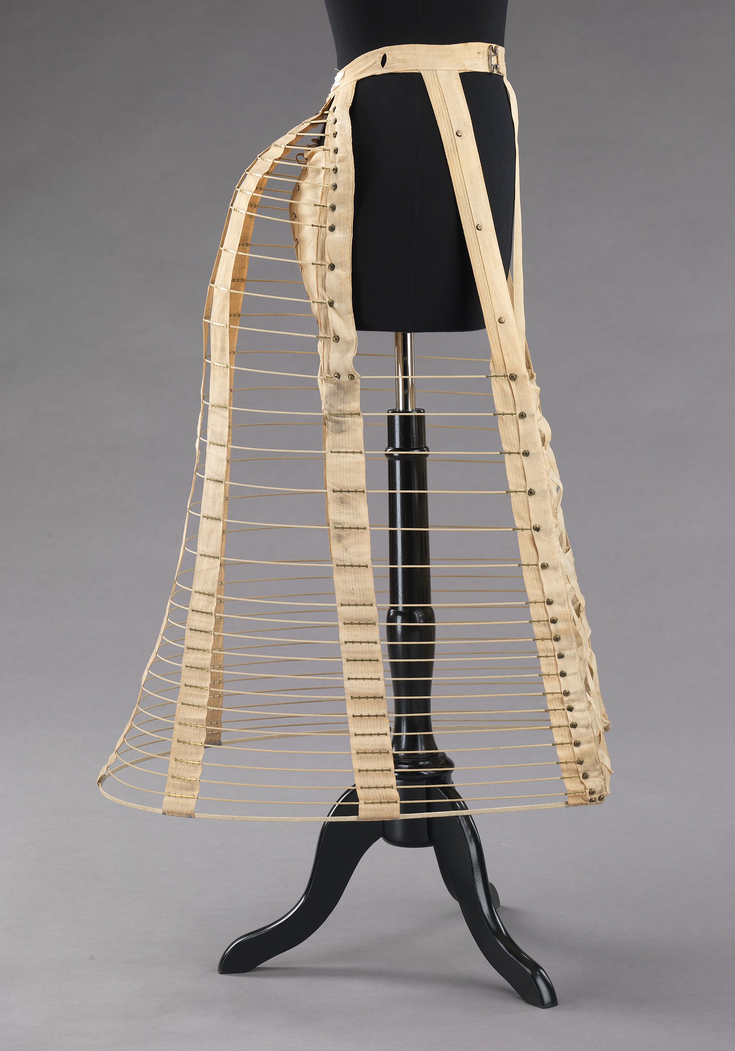 Bustle from c. 1885, American, linen, metal