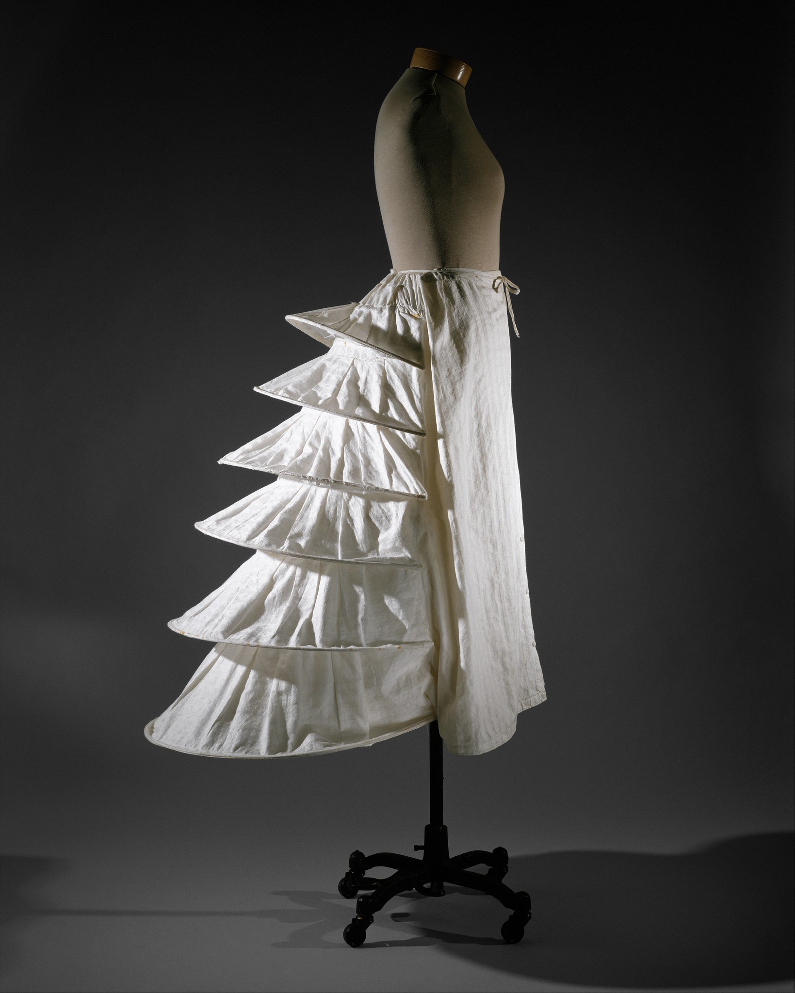 Bustle from 1871, British, cotton, metal. metmuseum