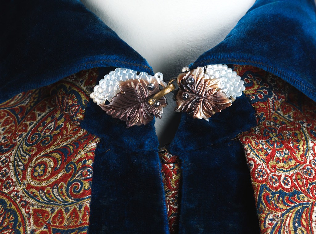 Dressing Gown 1880-85 American Wool, Silk, metmuseum