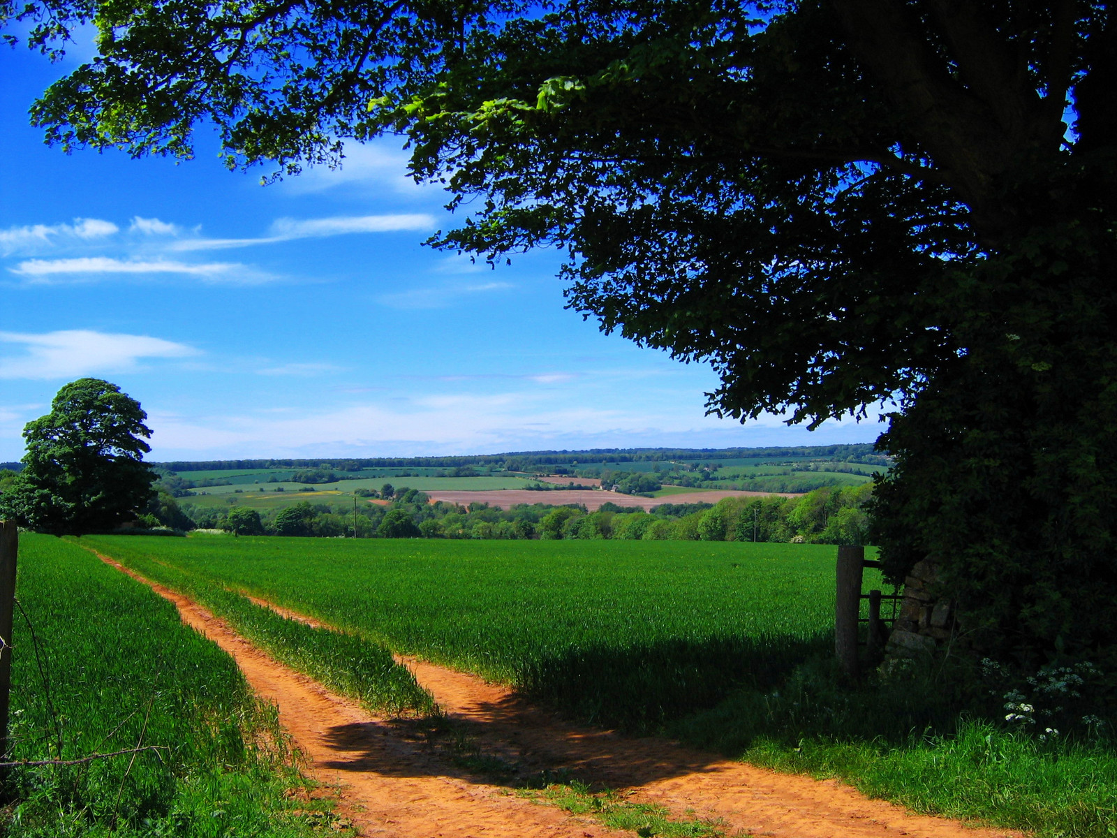 Blockley, Cotswolds, Gloucestershire. Credit JR P