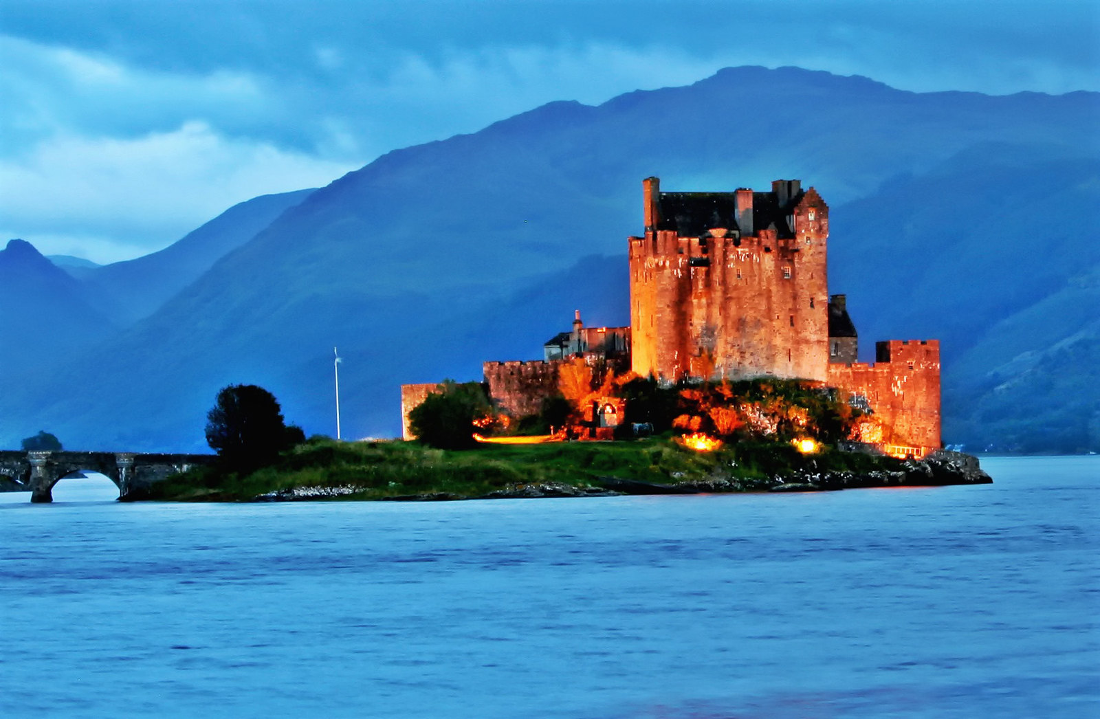 Eilean Donan. Credit Jggzgz