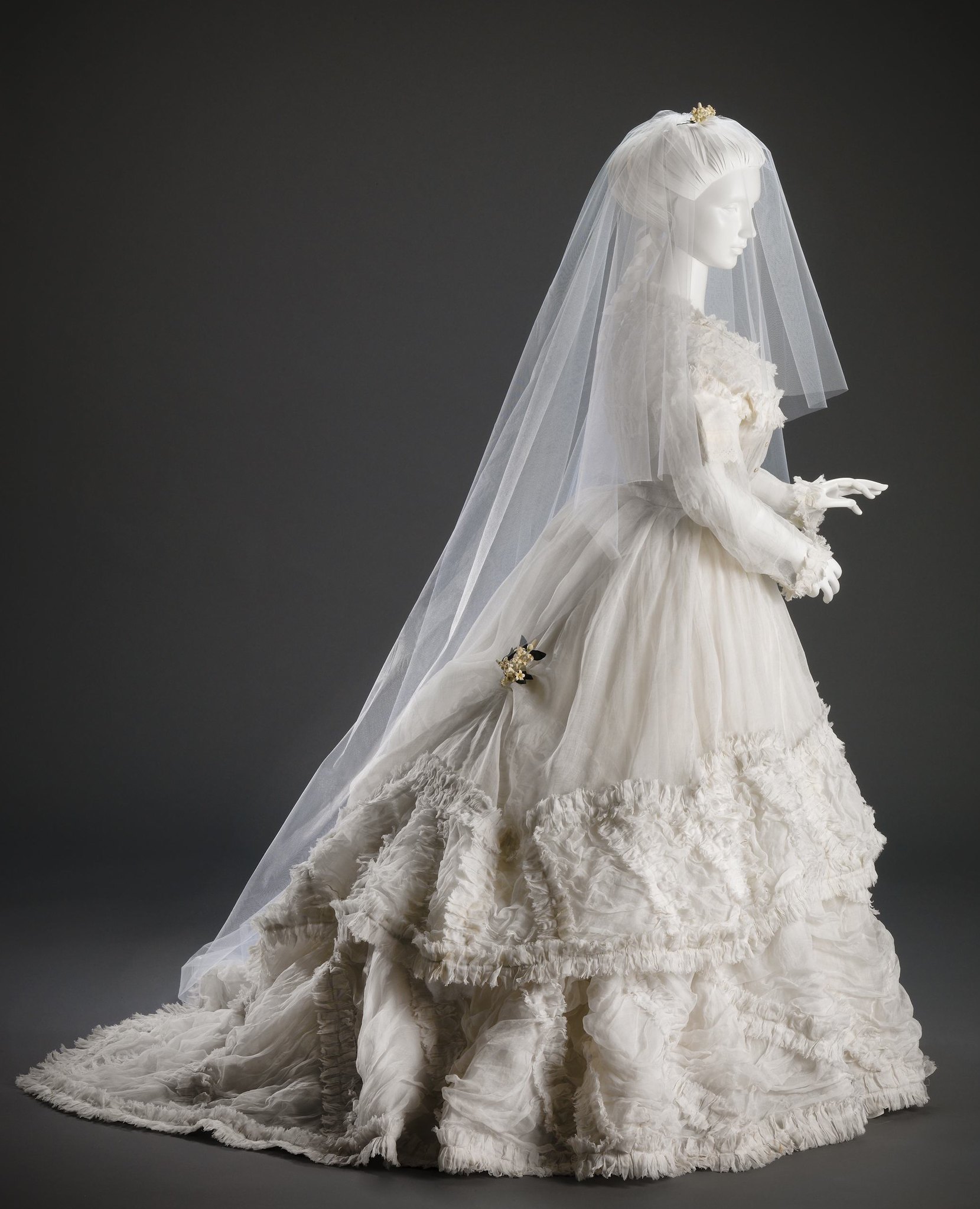 1868 Wedding Dress. American. Cincinnati Art Museum