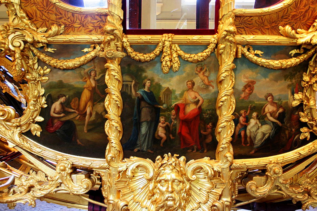 Gold state coach de la Royal Mews. Credit Crochet.david