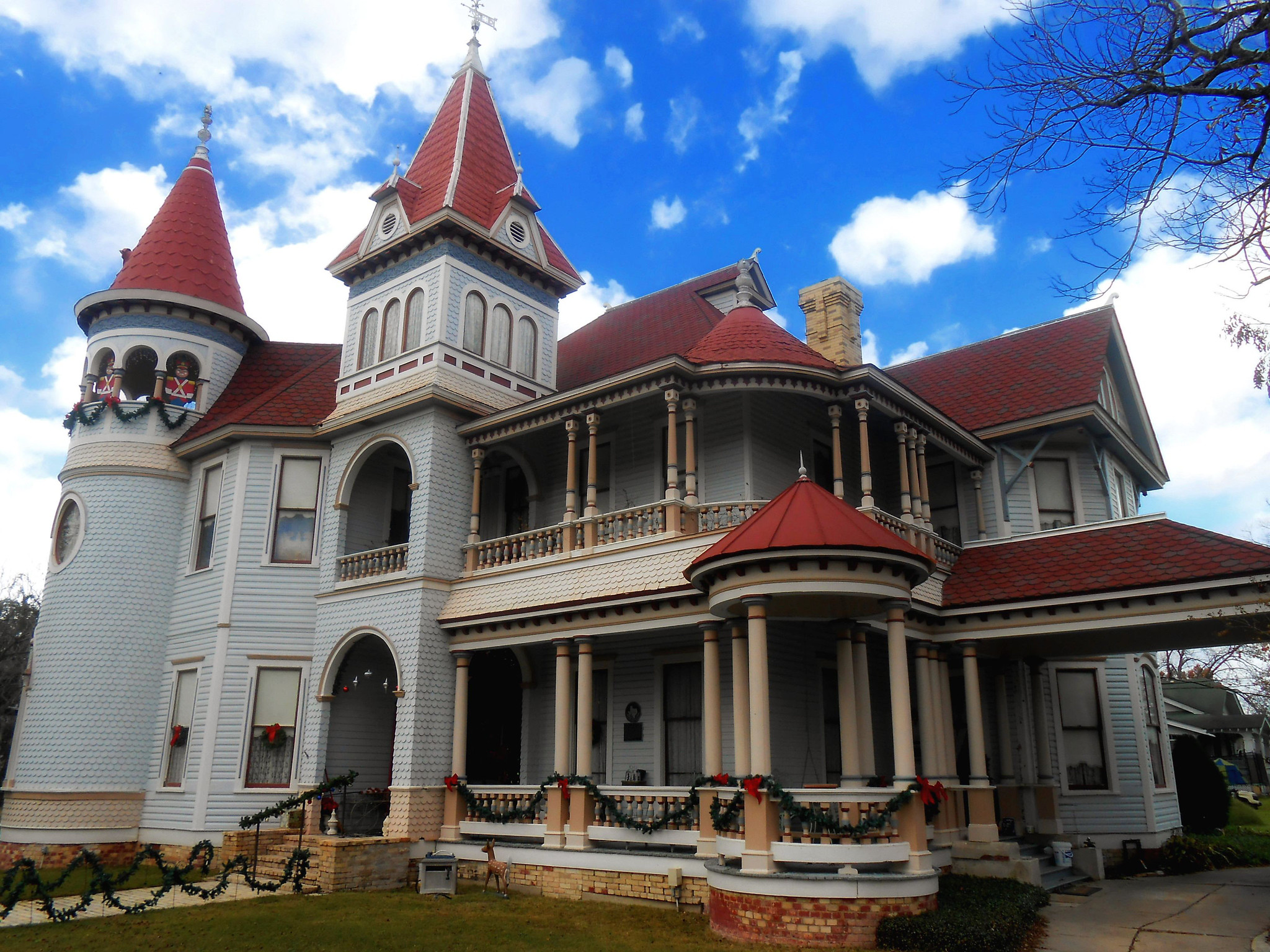 The Houston House in Gonzales, Texas. Credit ProfReader