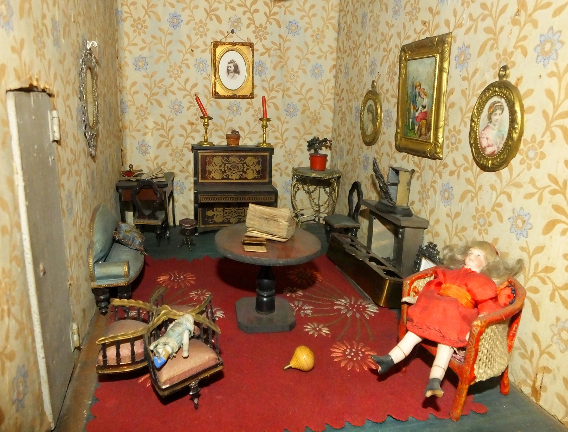 Constance Dahl's 1882 Dolls House. Credit Clem Rutter