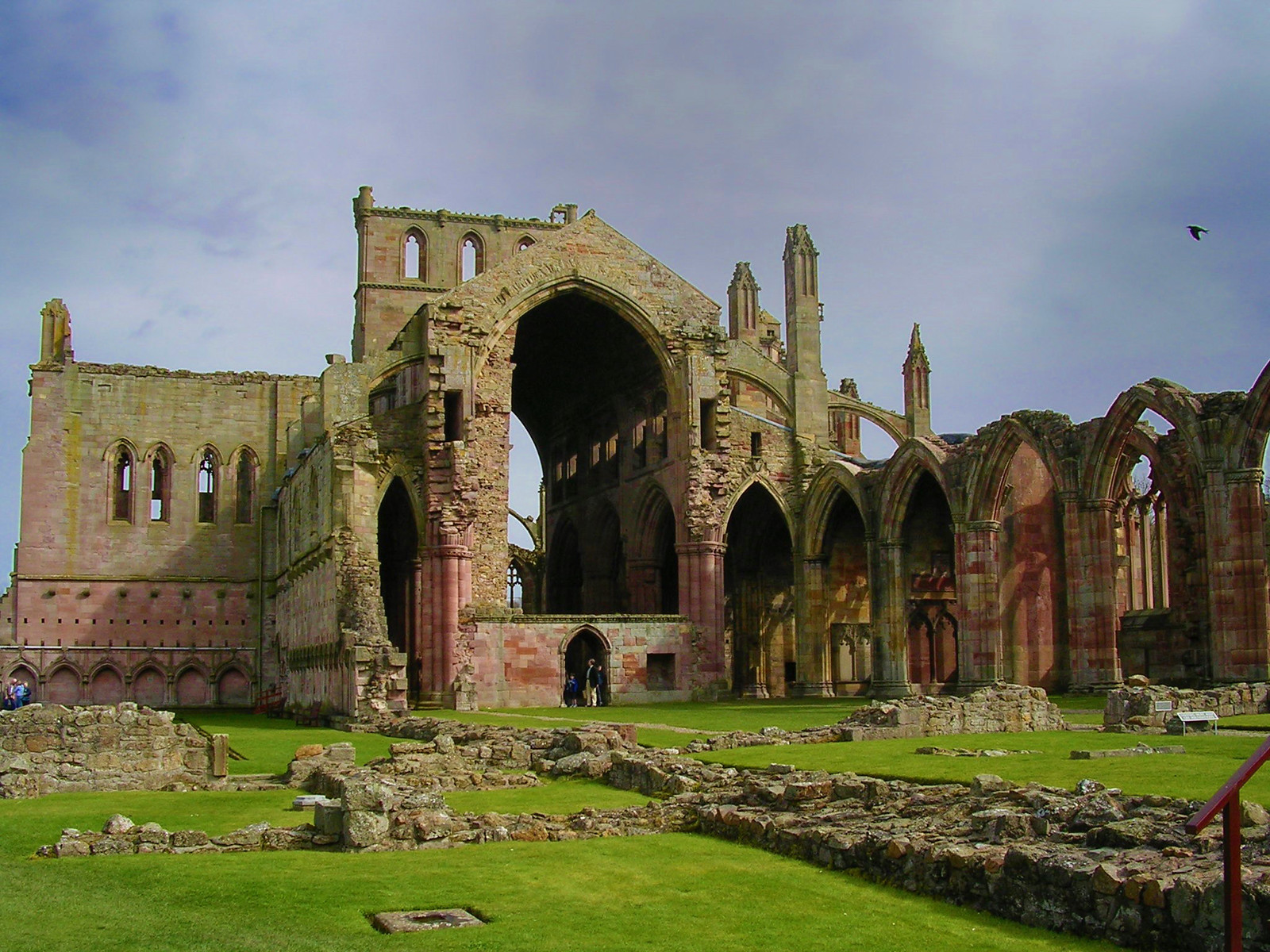 Melrose Abbey. Credit Globaltraveller
