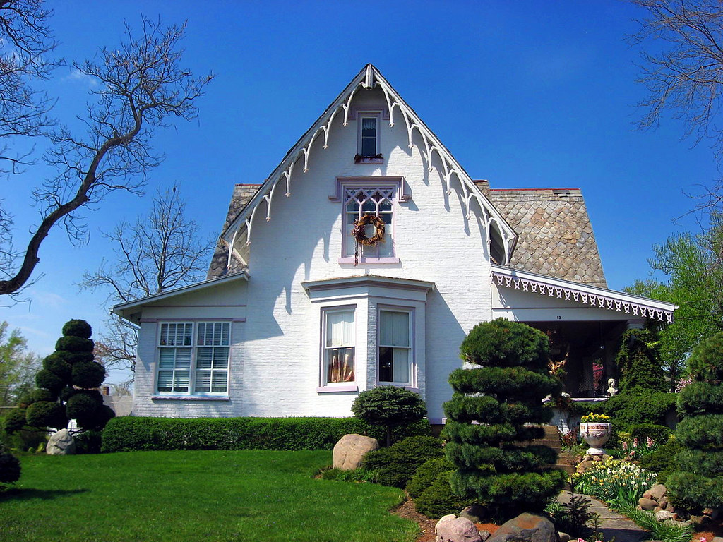1850 Gothic Revival Victorian, Fredericktown, OH. Credit Nyttend