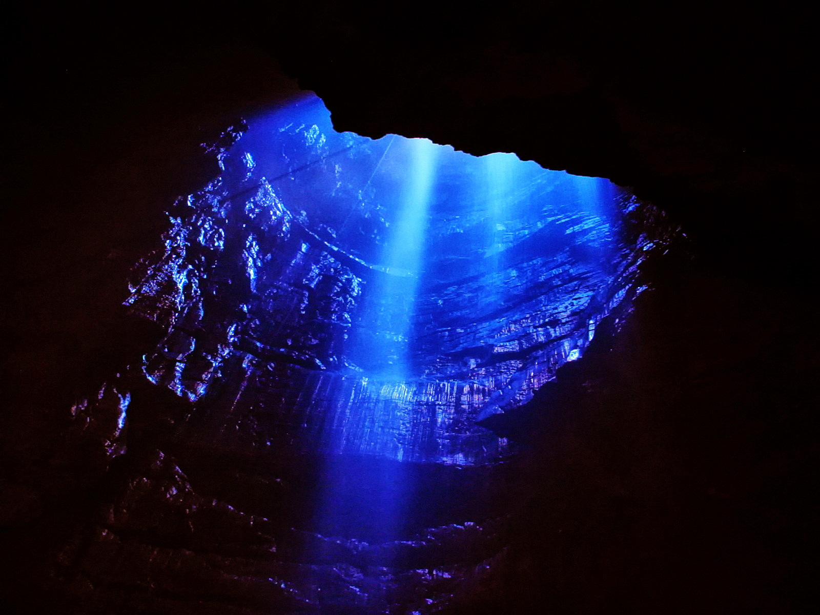Gaping Gill. Credit Mjobling
