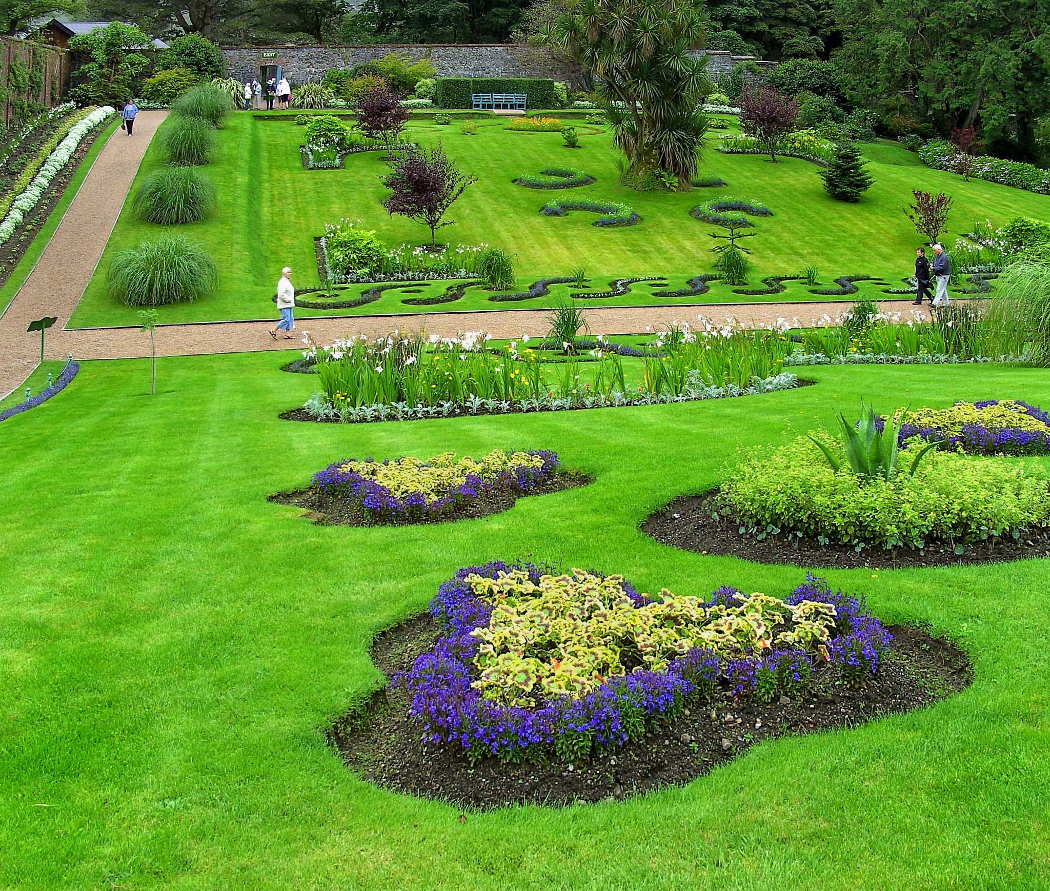 KylemoreAbbey garden. Credit High Contrast