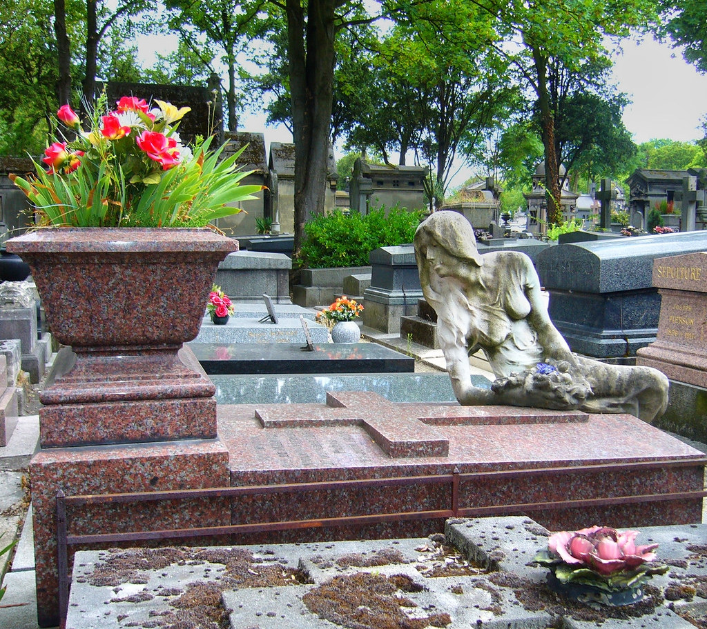Tomb of Cléo de Mérode, the Père Lachaise cemetery in Paris. Credit Lebiblio