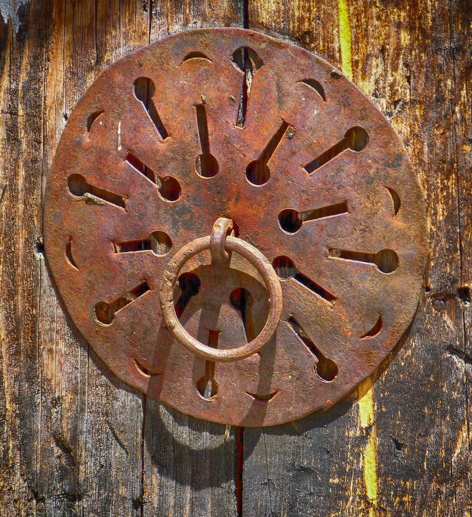 Ring and Plat Door Knocker. Albania. Credit Wolfgang Sauber