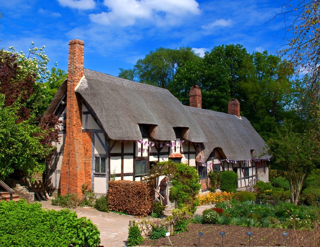 Anne Hathaway's Cottage. Credit Tony Hisgett