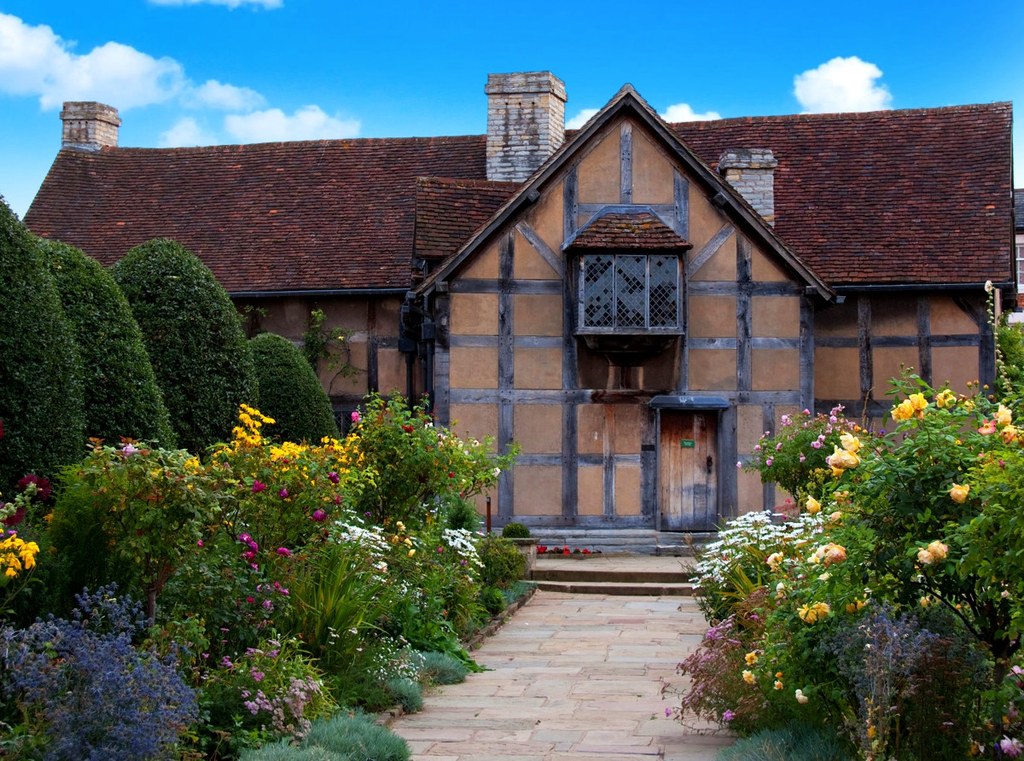Shakespeare's Birthplace (Gardens). Credit Tony Hisgett
