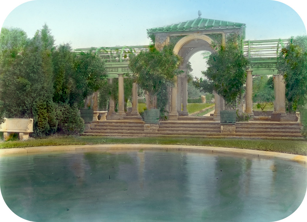 'Beechwood,' Frank Arthur Vanderlip house, Scarborough, New York. Pergola