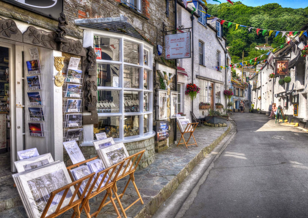 Lansallos Street, Polperro, Cornwall. Credit Baz Richardson, flickr