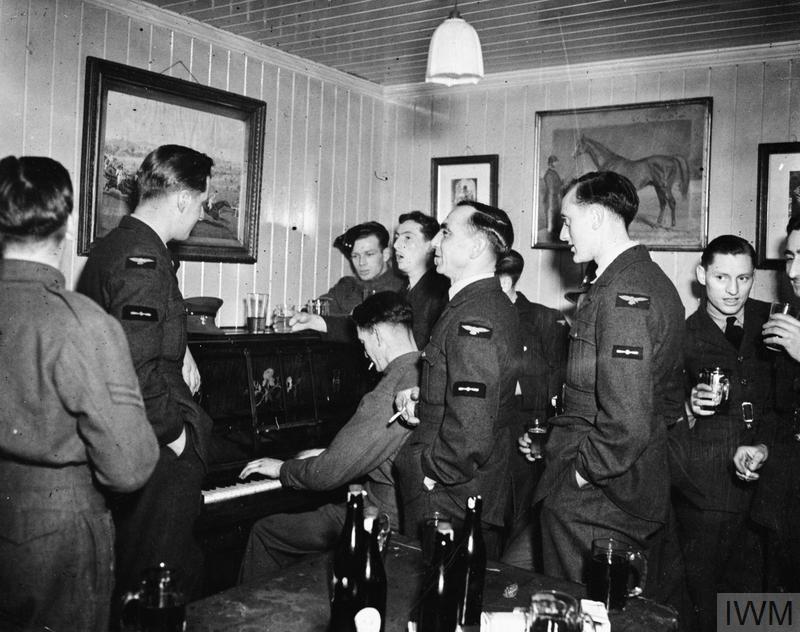 Royal Air Force Fighter Command, 1939-1945. © IWM (CH 8025)