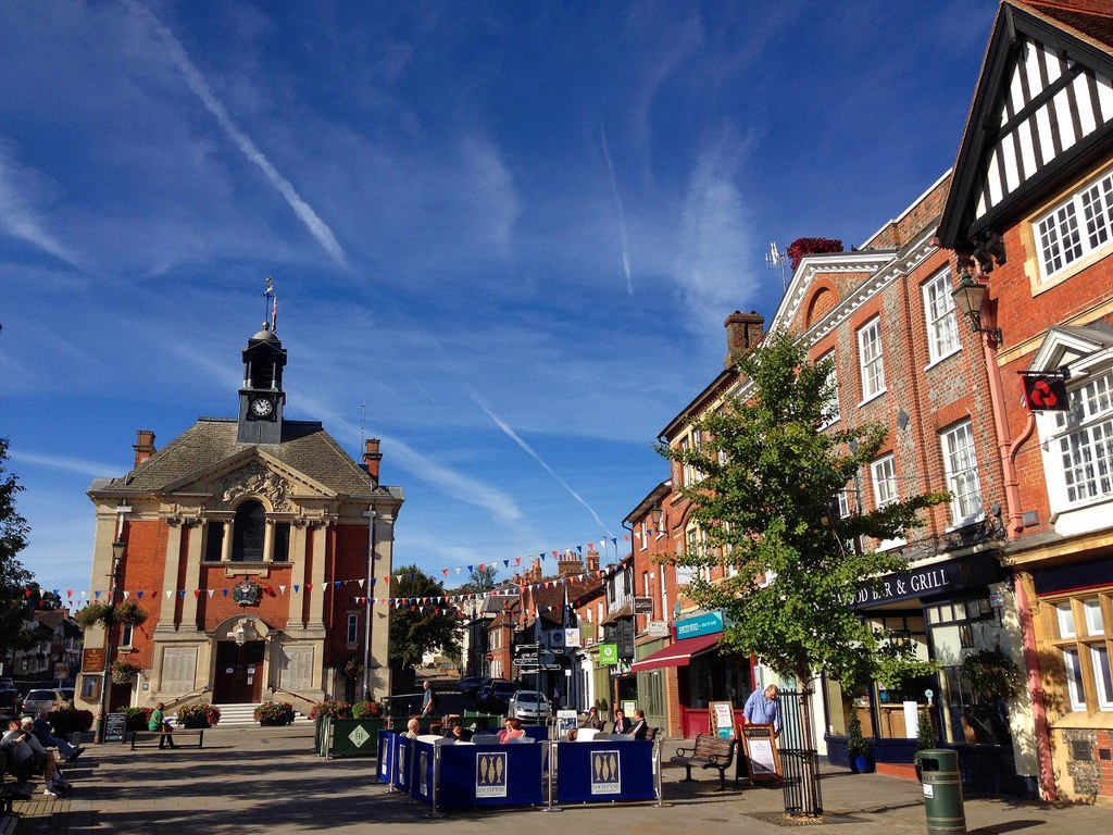 Henley-on-Thames Town Hall. Credit Diamond Geezer