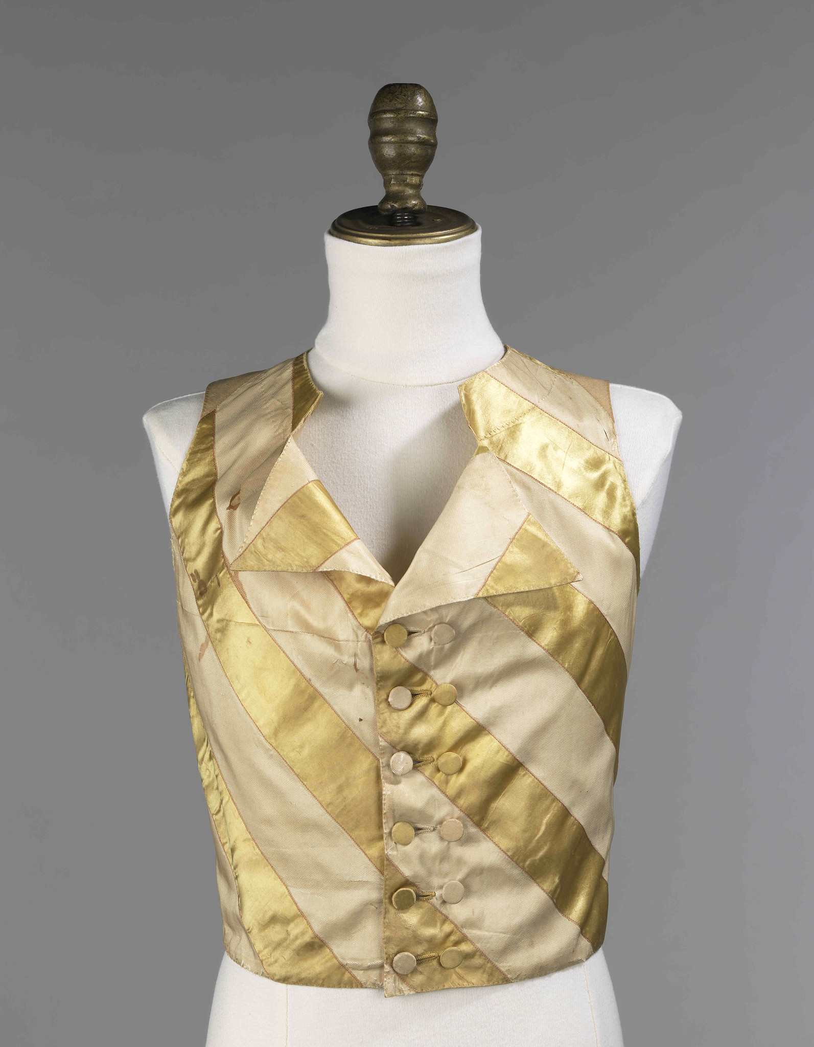 1810. American. Silk, linen. metmuseum