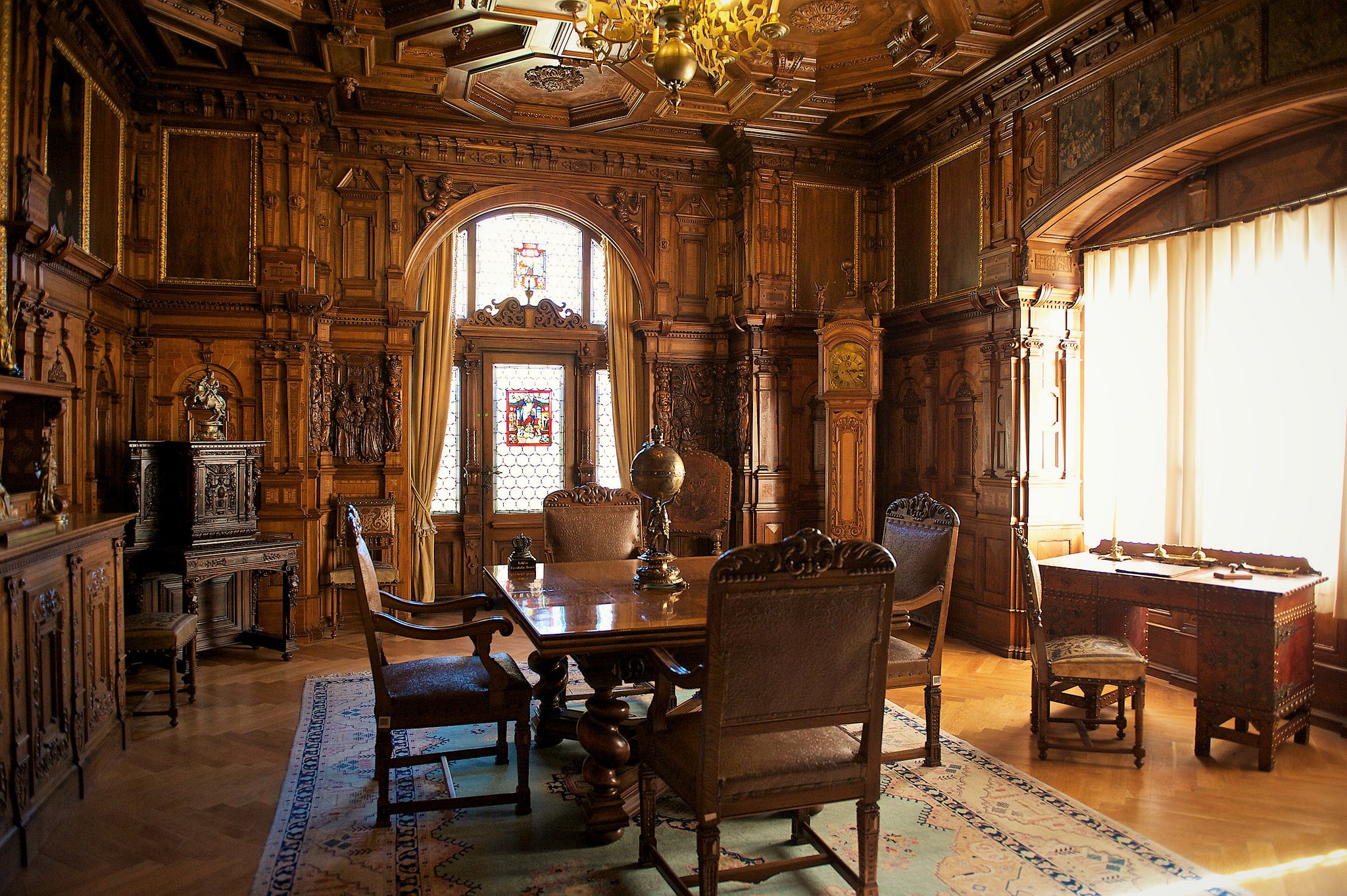 Peleş Castle interior. Credit Diana Popescu
