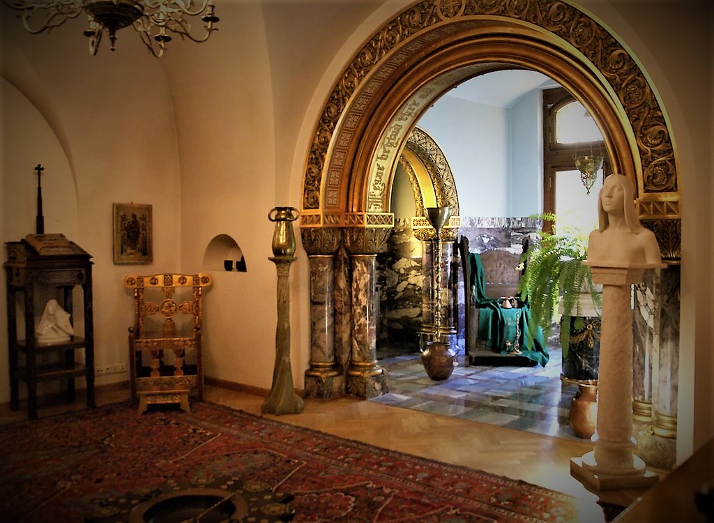 Pelisor Castle. Credit Gaspar Ros