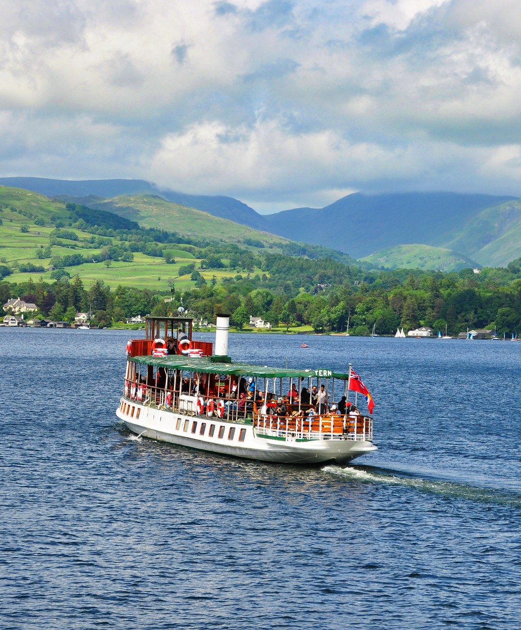MV Tern built in 1891 crossing Windermere. Credit RuthAS