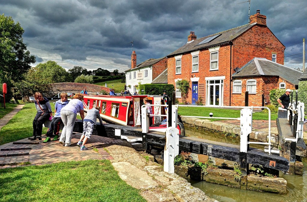 Opening the lock gates at Braunston, Northamptonshire. Credit Baz Richardson