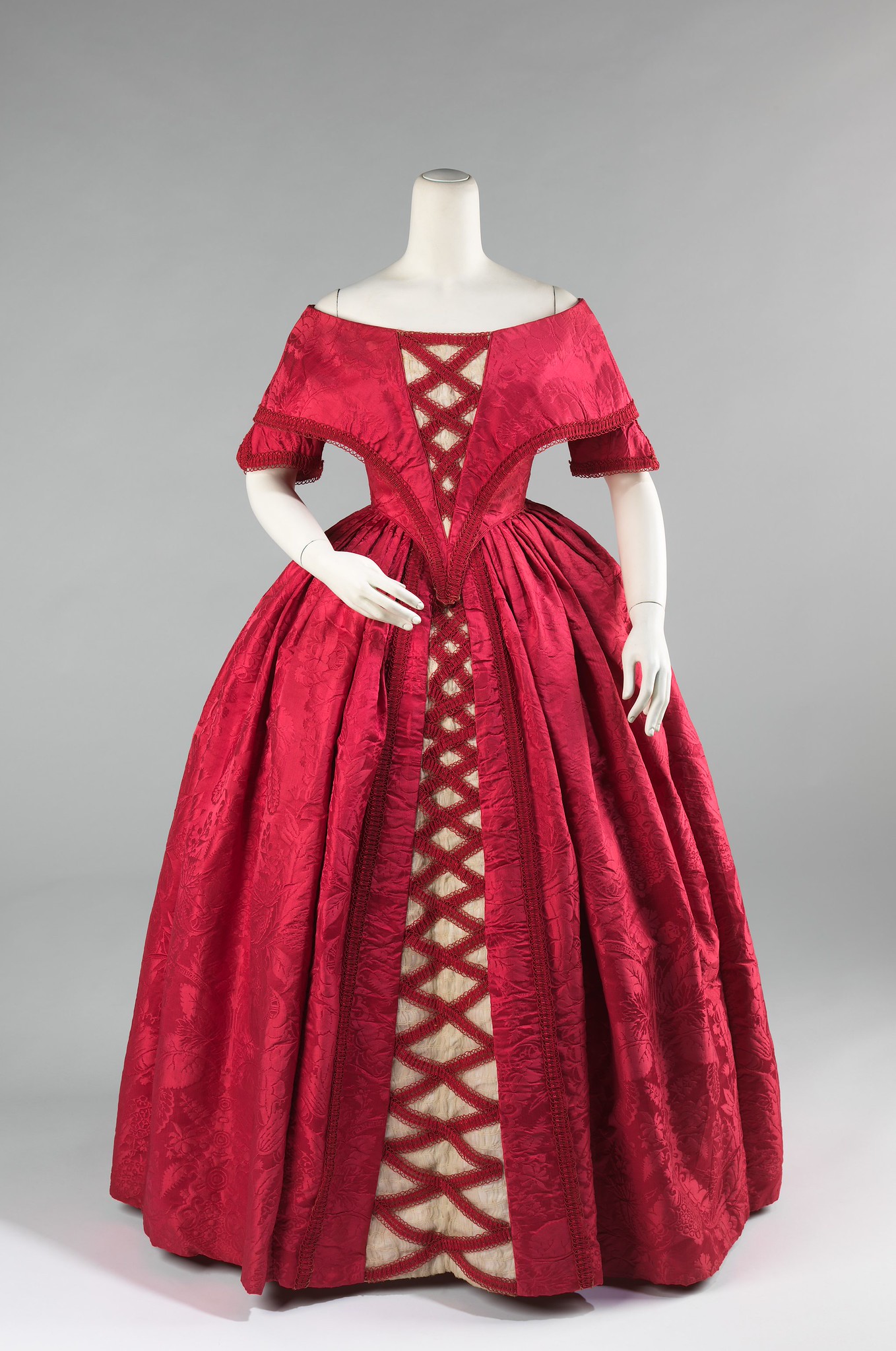 1842 Ball gown. British. Silk, cotton. metmuseum