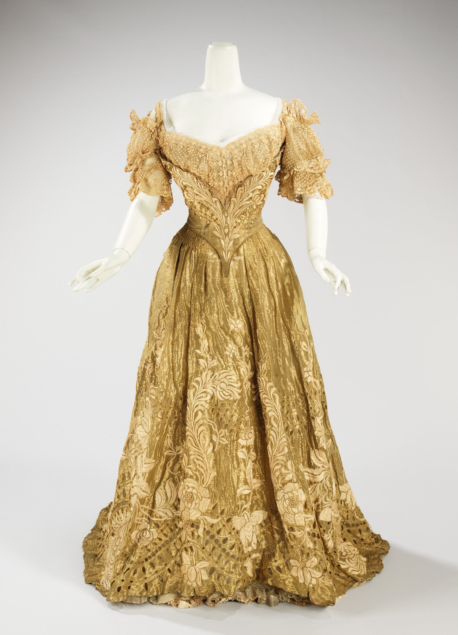 1898 Ball gown. French. Jacques Doucet. Silk, metal, linen. metmuseum