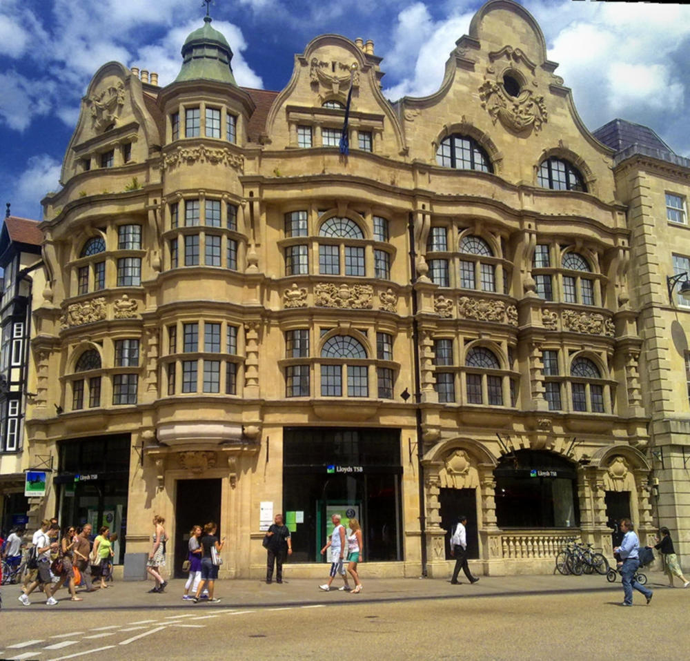 Lloyds TSB Bank Building, Oxford. Credit Ozeye