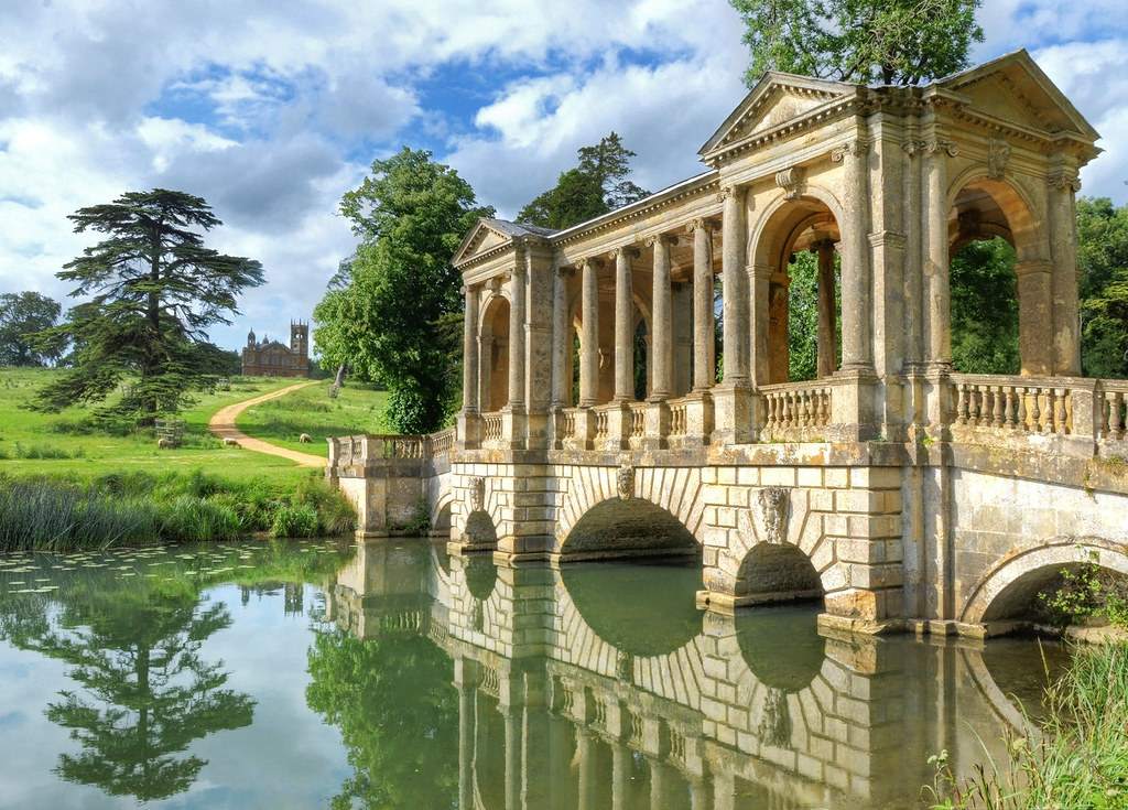 Stowe House, Buckinghamshire. Credit Baz Richardson, flickr