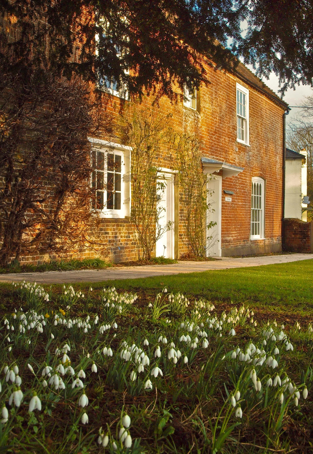 Jane Austen's house in Chawton, Hampshire (The Jane Austen Museum). Credit Anguskirk, flickr