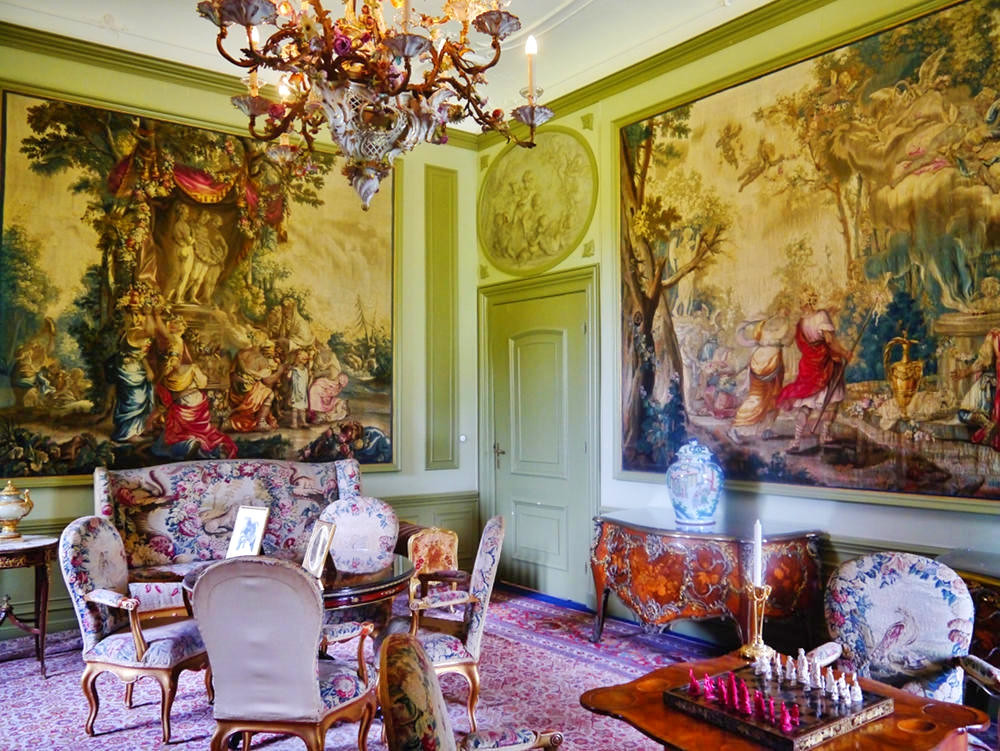 Living Rooms of the (German) Imperial Family at Doorn House. Credit Zairon