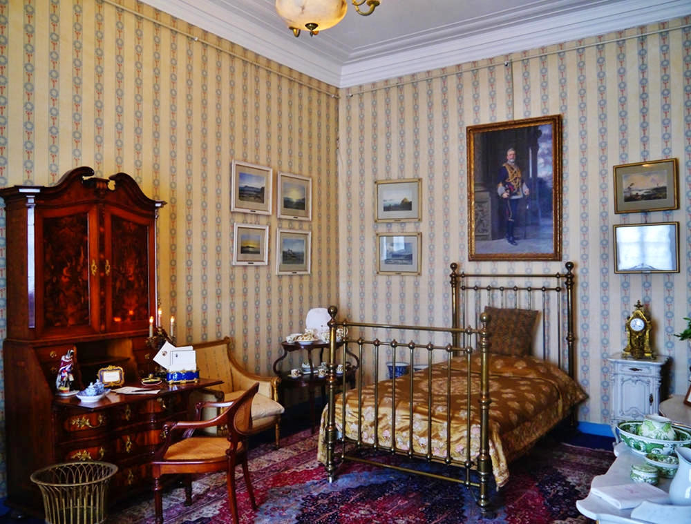 Bedroom, Doorn House. Credit Zairon