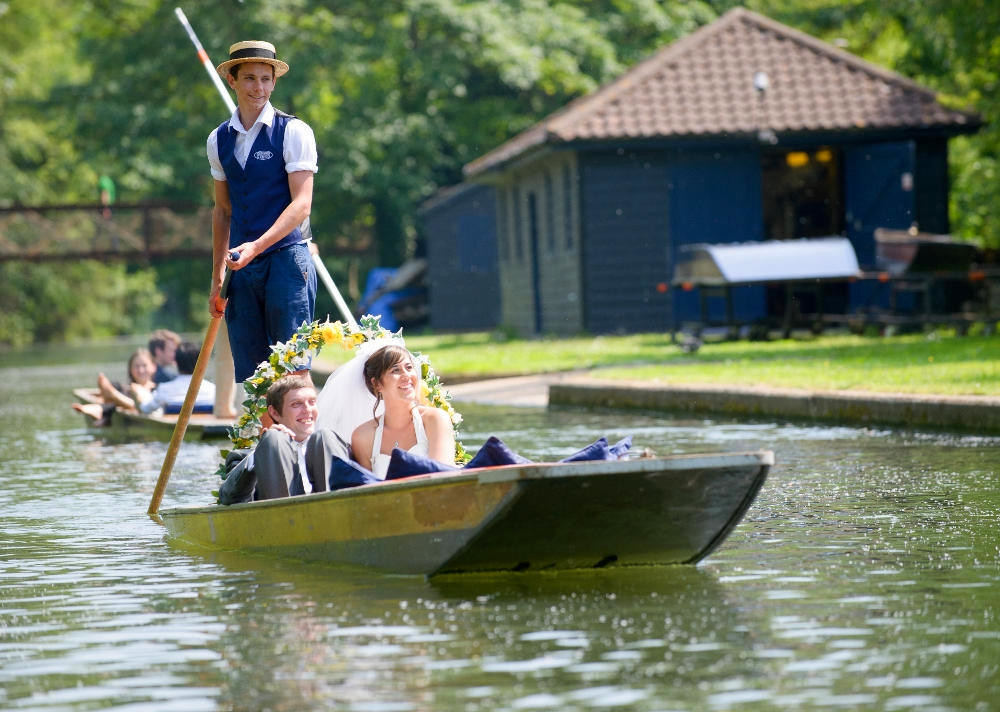Punting Cambridge. Credit Scudamore’s Punting Cambridge