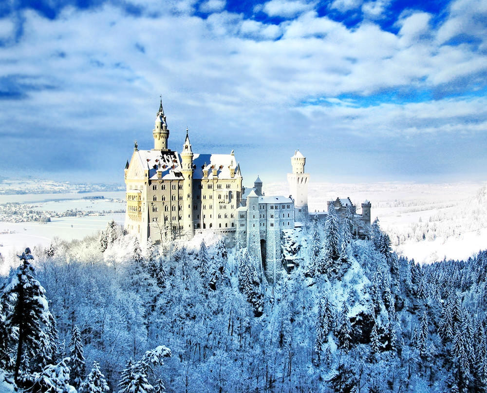 Neuschwanstein Castle in winter. Credit University of Denver, flickr