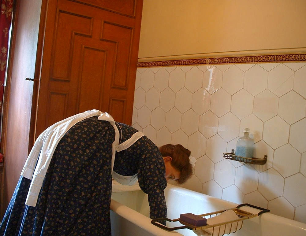 Do excuse the maid—she's new.