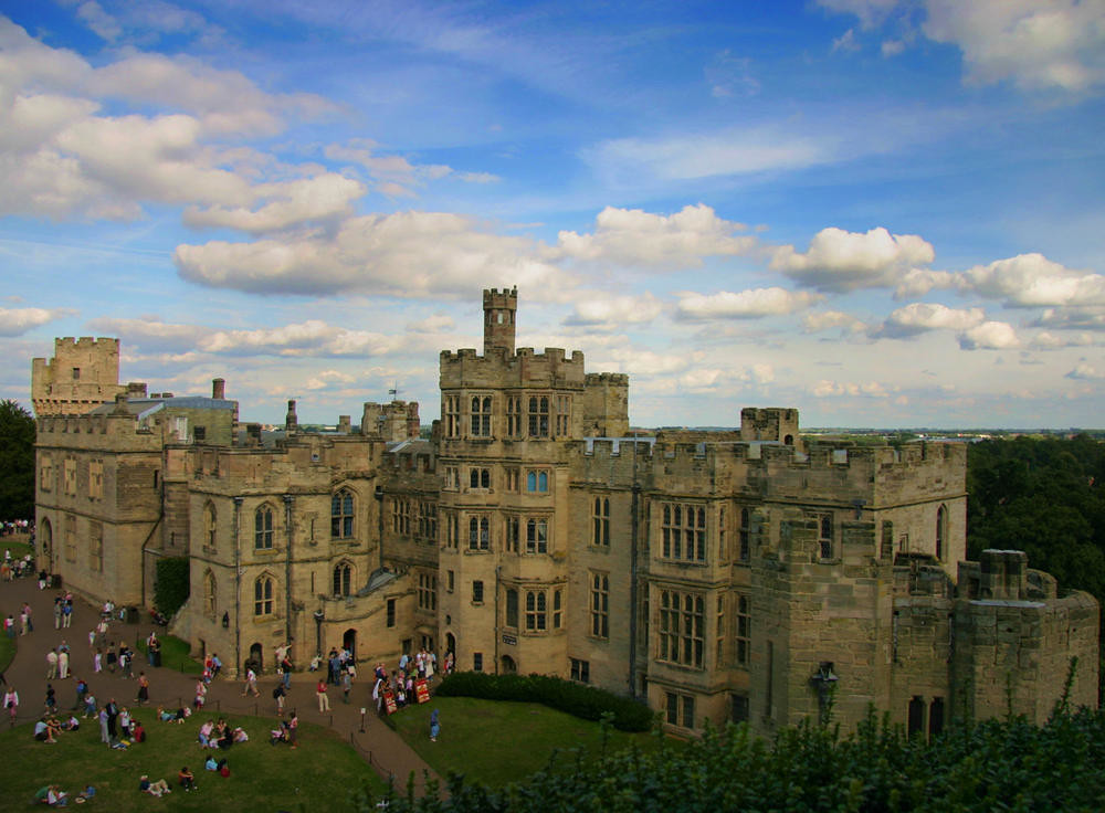 Warwick Castle. Credit Paul Reynolds, flickr