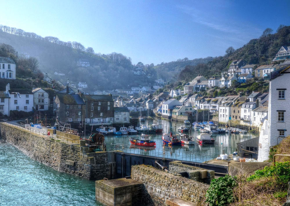 Misty day at Polperro, Cornwall. Credit Baz Richardson, flickr