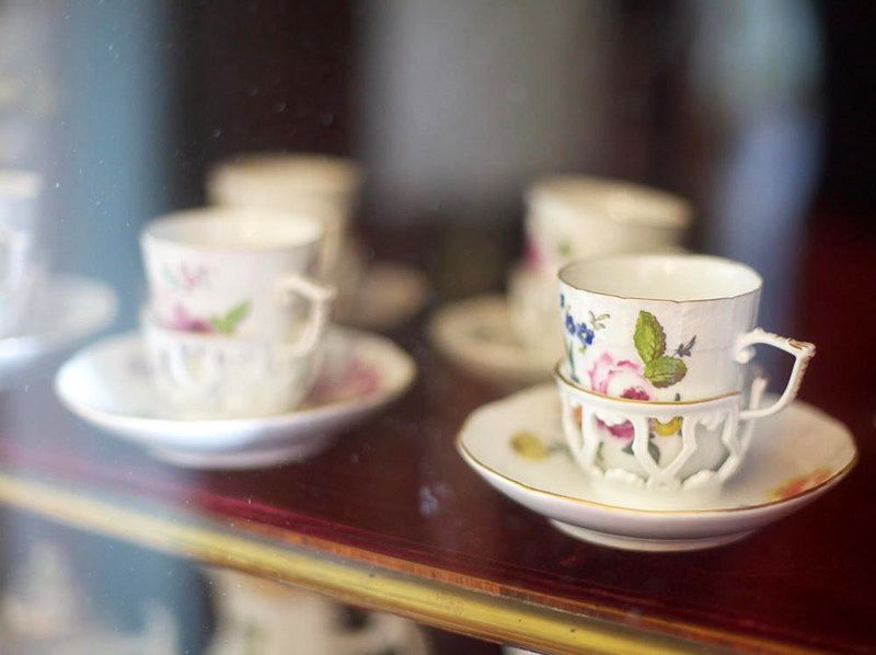 Teacups in carriage saucers. Credit Sebastiaan ter Burg