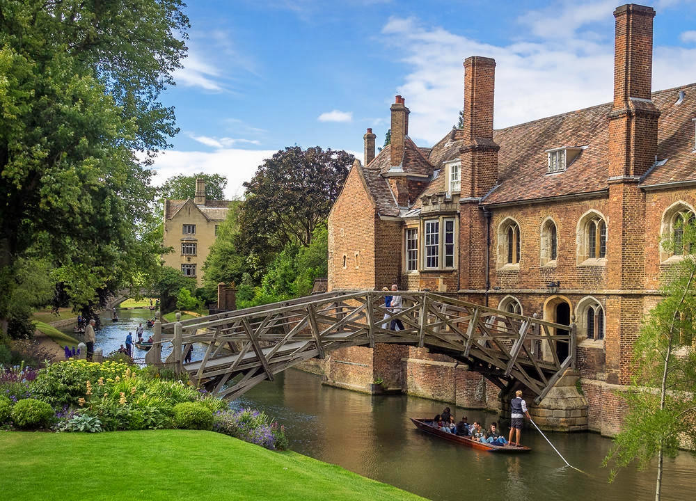 Punting Under Mathematical Bridge, Cambridge. Credit Bob Radlinski, flickr