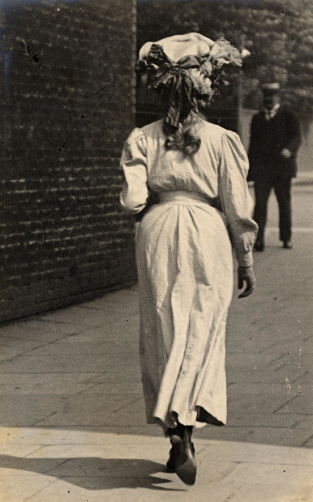 You've been spotted again, Mr Photoblogger. Kensington, 1906