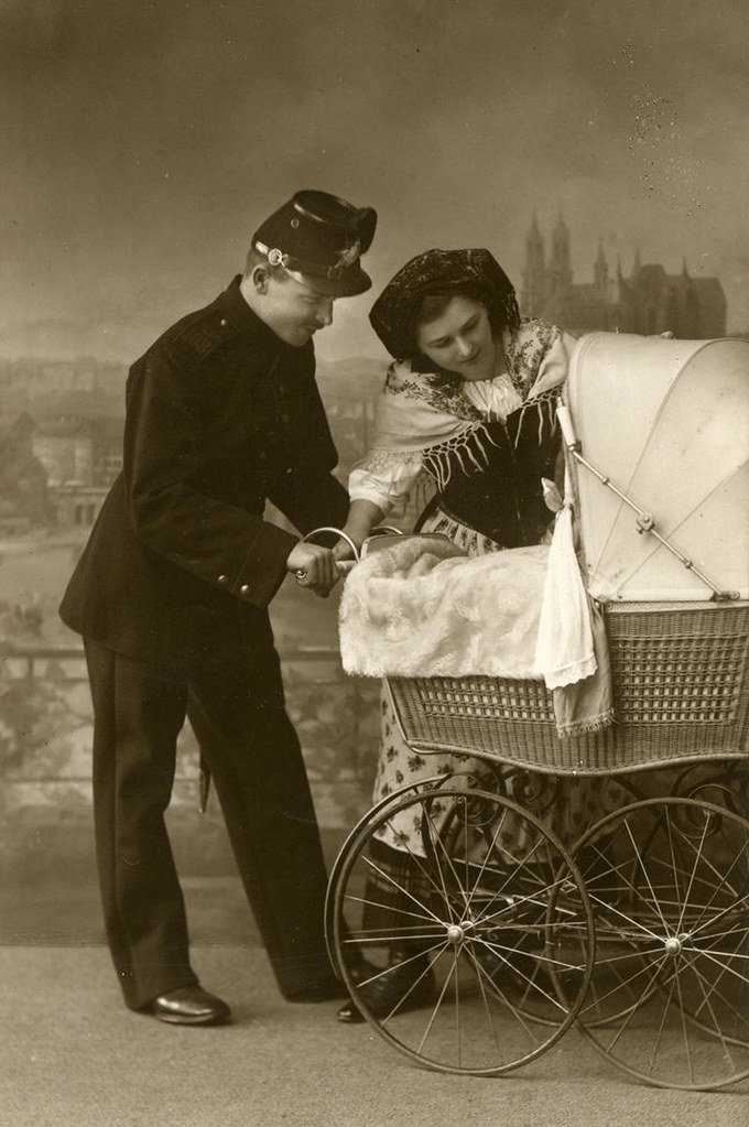 1913 Perambulator. Meissen, Germany