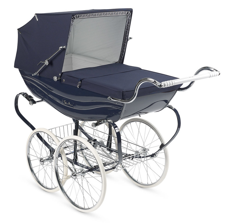 Modern Silver Cross Balmoral Coach-Built Pram wit a vintage style