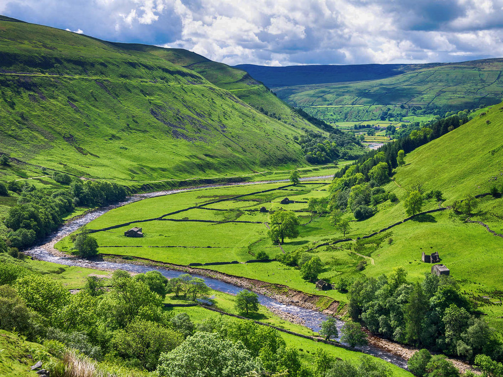 View from a footpath along the River Swale in the Yorkshire Dales. Credit Bob Radlinski